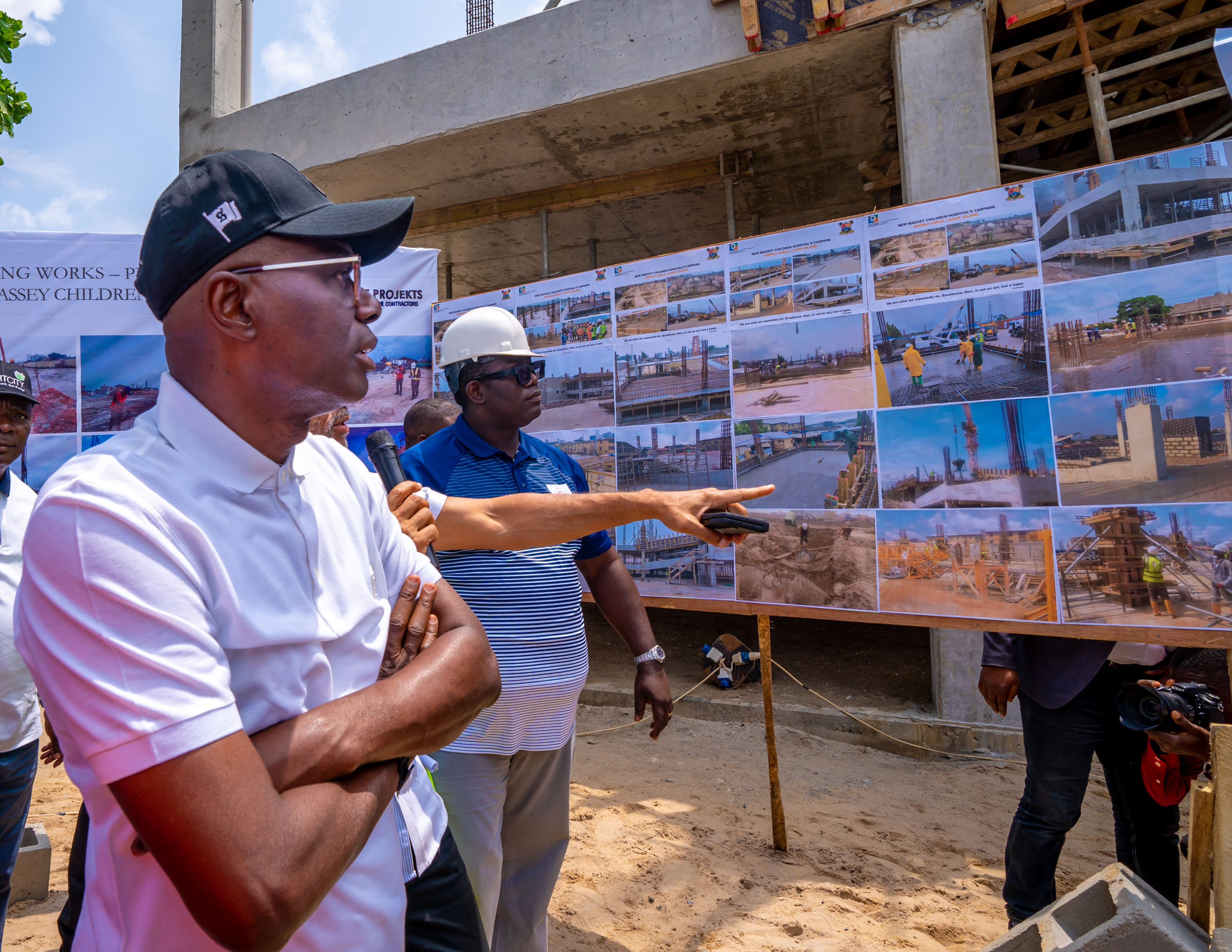SANWO-OLU RECEIVES HOMECOMING TREATMENT, AS GOVERNOR INSPECTS INFRASTRUCTURE PROJECTS ON LAGOS ISLAND